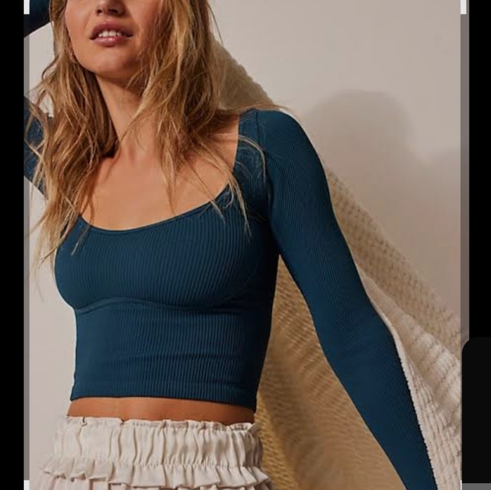 Intimately Free people - Picture 2 of 7